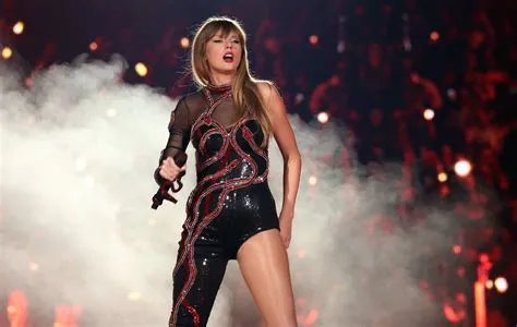 La Smemorata Tournée di Taylor Swift: Un Capolavoro di Musica e Imprevisti Straordinari!